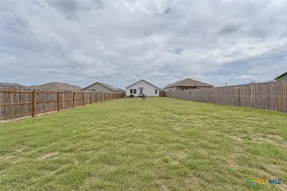 913 Riviera Court, Seguin, TX 78155 - Photo 24