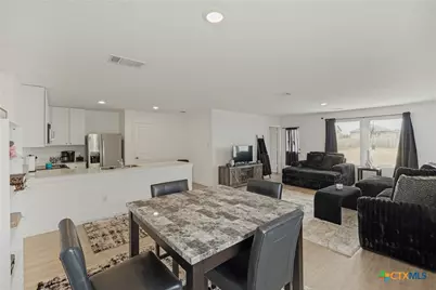 913 Riviera Court, Seguin, TX 78155 - Photo 6