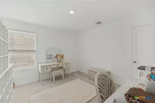 913 Riviera Ct, Seguin, TX 78155 - Photo 20
