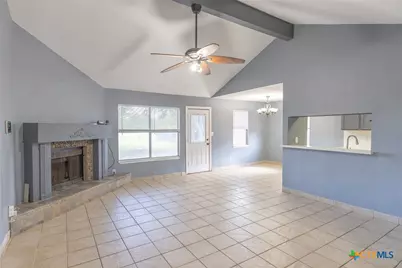 406 Trent Street, Victoria, TX 77905 - Photo 4
