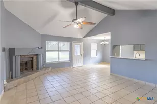 406 Trent St, Victoria, TX 77905 - Photo 4