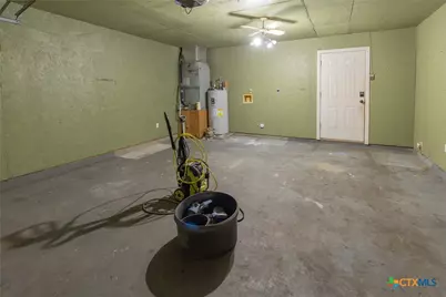 406 Trent Street, Victoria, TX 77905 - Photo 30