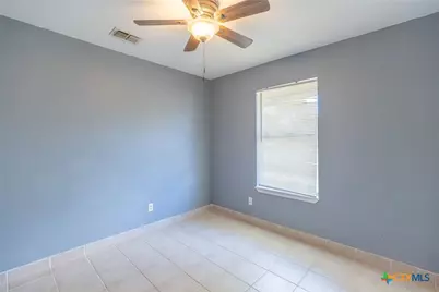 406 Trent Street, Victoria, TX 77905 - Photo 16