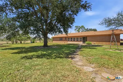 821 Cr 482, Gonzales, TX 78629 - Photo 8