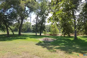 572 Canal Ln, New Braunfels, TX 78130 - Photo 1