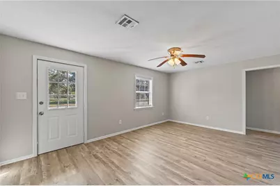 607 Hanover Street, Edna, TX 77957 - Photo 6