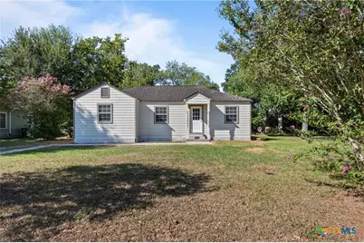 607 Hanover Street, Edna, TX 77957 - Photo 2