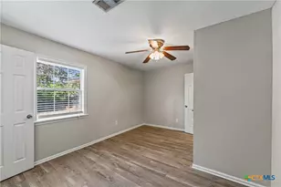 607 Hanover St, Edna, TX 77957 - Photo 14