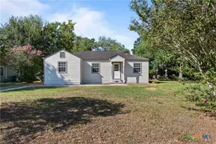 607 Hanover St, Edna, TX 77957 - Photo 2