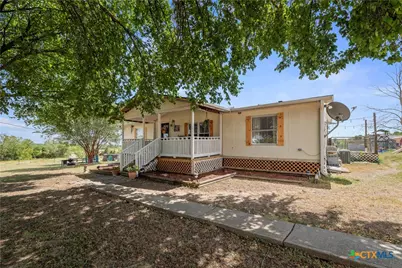 140 Private Road 801, Lott, TX 76656 - Photo 4
