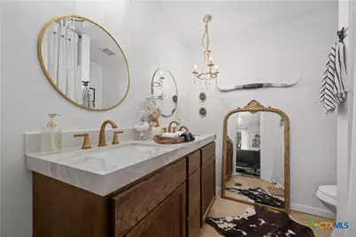 140 Private Road 801, Lott, TX 76656 - Photo 20