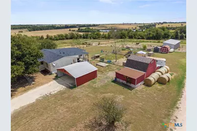 140 Private Road 801, Lott, TX 76656 - Photo 14