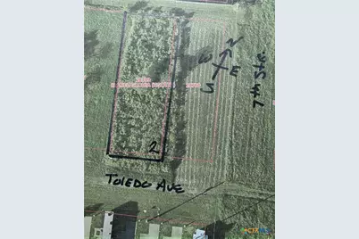 704 W Toledo Avenue, Seadrift, TX 77983 - Photo 1