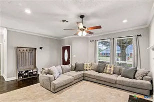 101 Willowbend Dr, Port Lavaca, TX 77979 - Photo 4