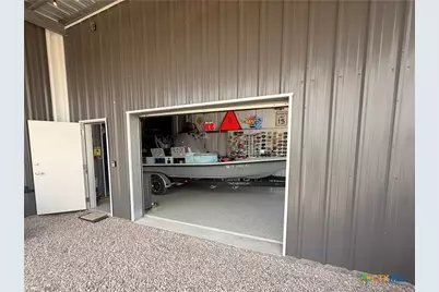 911 Bill Tindall Avenue, Seadrift, TX 77983 - Photo 24