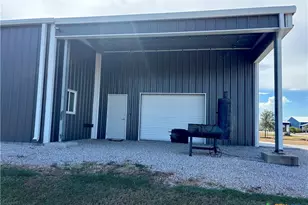911 Bill Tindall Ave, Seadrift, TX 77983 - Photo 2