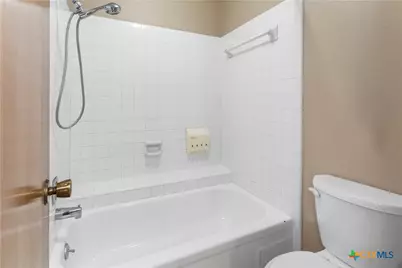 103 Windward Court, Victoria, TX 77901 - Photo 14
