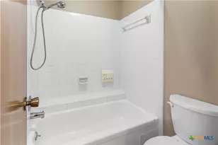 103 Windward Ct, Victoria, TX 77901 - Photo 14