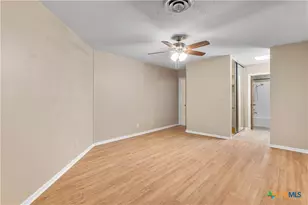 103 Windward Ct, Victoria, TX 77901 - Photo 12