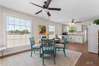 111 N 11th Street, Temple, TX 76501 - Photo 6