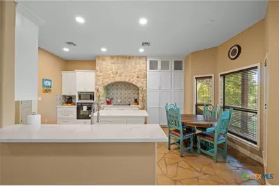 302 Guadalupe River Drive, Seguin, TX 78155 - Photo 14