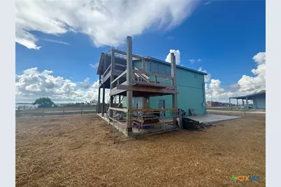9 Lee Street, Port Lavaca, TX 77979 - Photo 2