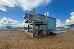 9 Lee St, Port Lavaca, TX 77979 - Photo 2