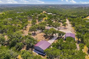 460 Vine St, Kerrville, TX 78028 - Photo 38