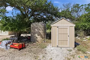 460 Vine St, Kerrville, TX 78028 - Photo 28