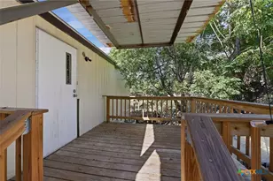 460 Vine St, Kerrville, TX 78028 - Photo 18
