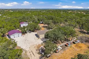 460 Vine St, Kerrville, TX 78028 - Photo 36