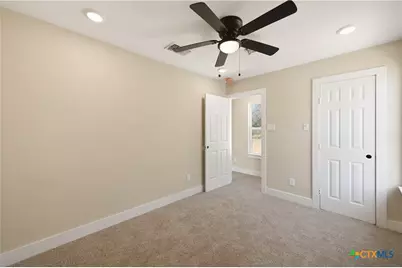 4426 Lost Hills Drive, Elmendorf, TX 78112 - Photo 24