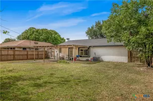512 Monterrey Dr, Victoria, TX 77904 - Photo 6