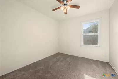 140 E 15th Avenue, Belton, TX 76513 - Photo 16