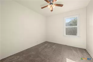 140 E 15th Ave, Belton, TX 76513 - Photo 16