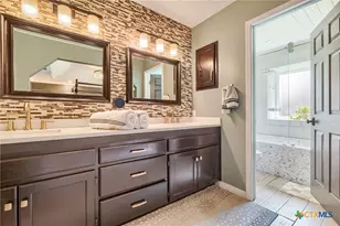 945 Queens Dr, New Braunfels, TX 78130 - Photo 16