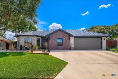 945 Queens Drive, New Braunfels, TX 78130 - Photo 1