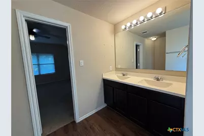2934 Meadow Ridge, New Braunfels, TX 78130 - Photo 14
