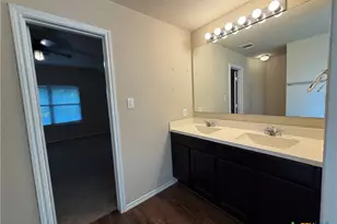 2934 Meadow Ridge, New Braunfels, TX 78130 - Photo 14