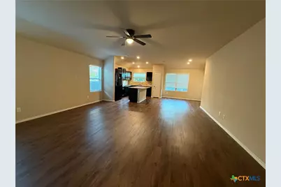 2934 Meadow Ridge, New Braunfels, TX 78130 - Photo 2