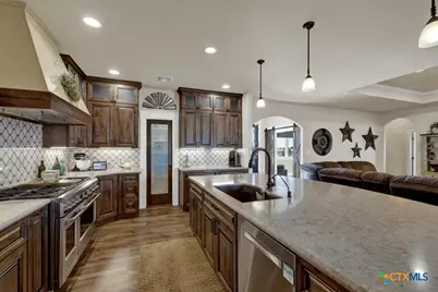 8383 N State Highway 123, Seguin, TX 78155 - Photo 16