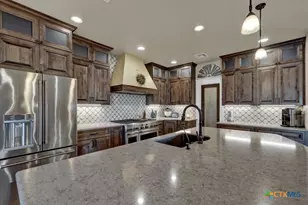 8383 N State Hwy 123, Seguin, TX 78155 - Photo 14