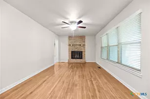 818 Mary Blvd, New Braunfels, TX 78130 - Photo 16