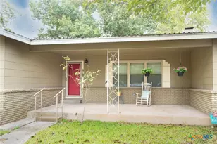 818 Mary Blvd, New Braunfels, TX 78130 - Photo 2