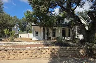 620 S Main St, Belton, TX 76513 - Photo 1