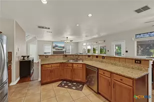 1611 Springhouse St, San Antonio, TX 78251 - Photo 24