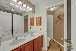 1611 Springhouse St, San Antonio, TX 78251 - Photo 40