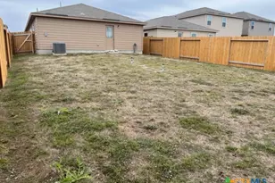 708 Shoal Crk, New Braunfels, TX 78132 - Photo 14