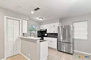 3003 Gayle St, Victoria, TX 77901 - Photo 8