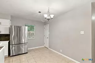 3003 Gayle St, Victoria, TX 77901 - Photo 10